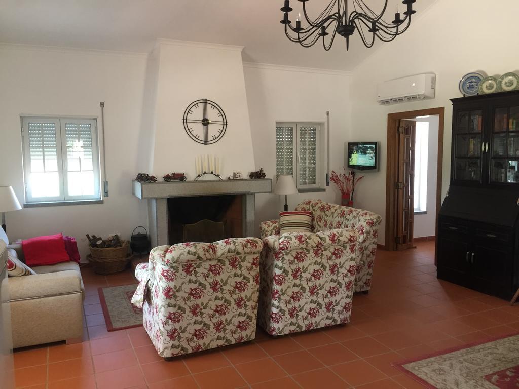 Holiday Home Monte Das Azinheiras 阿拉奥洛斯 外观 照片